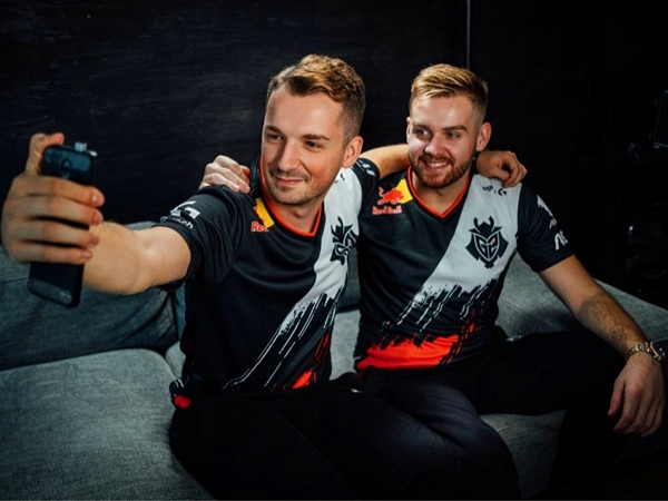 老人就是双C！ Flandre Anbesa完美开团， Anyone's Legend 在两波中击败 LGD Gaming 率先拿到赛点